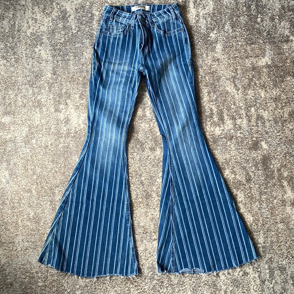 Rock and roll denim high rise bell bottom W24 L34